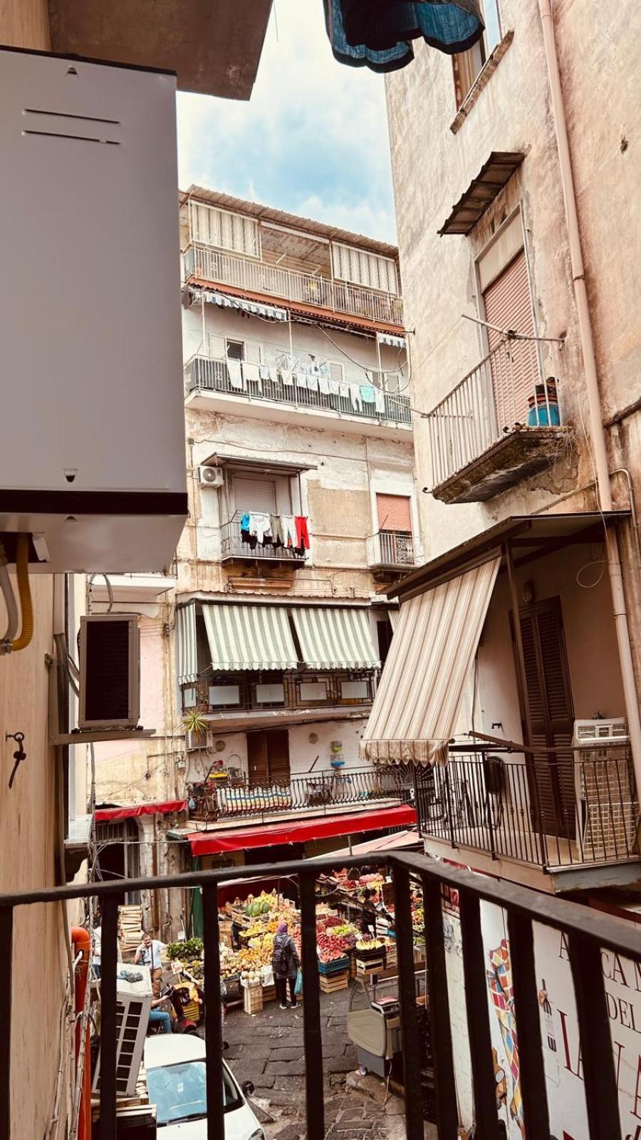 La Finestra Sul Borgo Hotel Nápoles Exterior foto